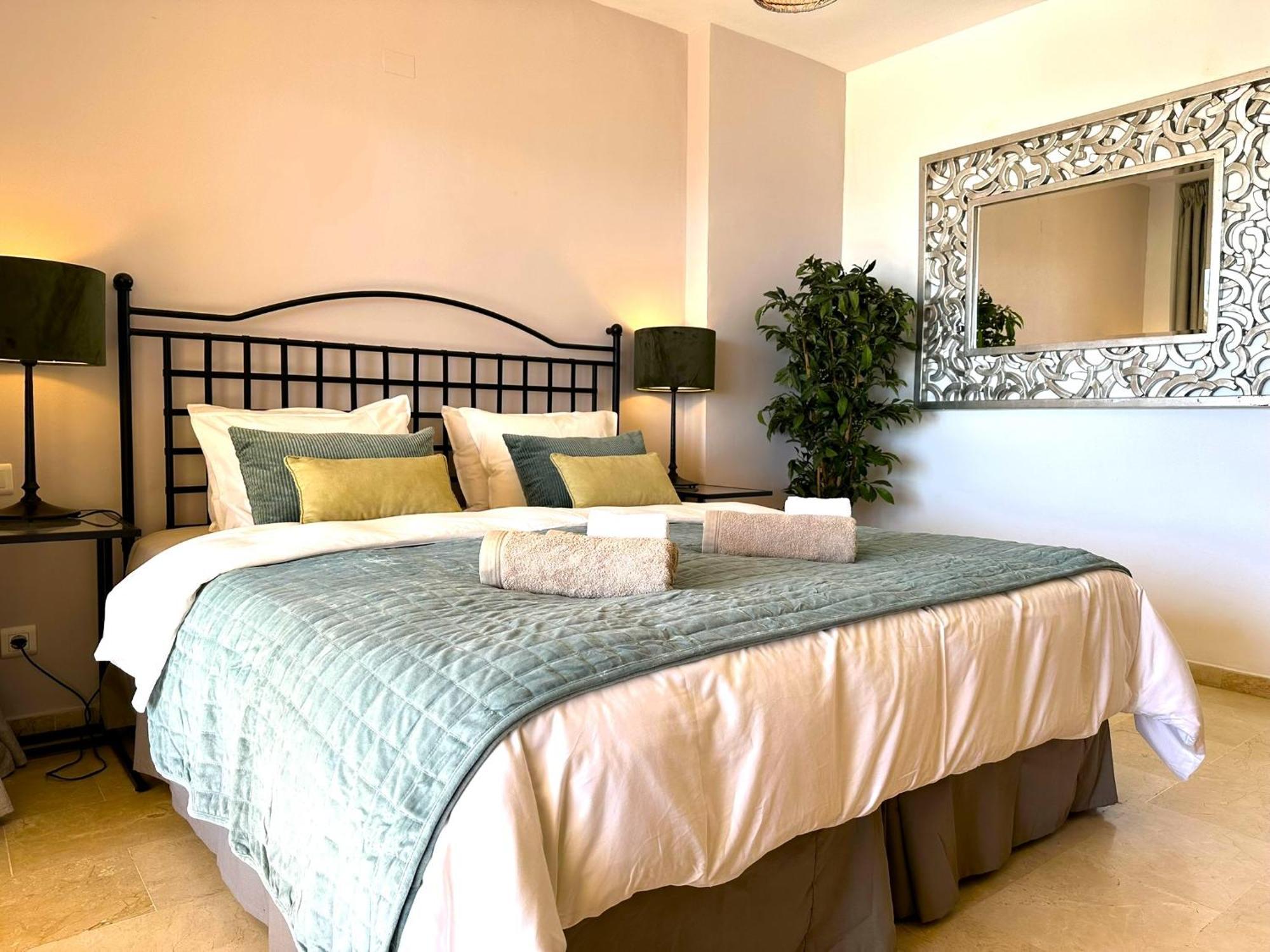 Apartments Bermuda Beach Estepona Kültér fotó